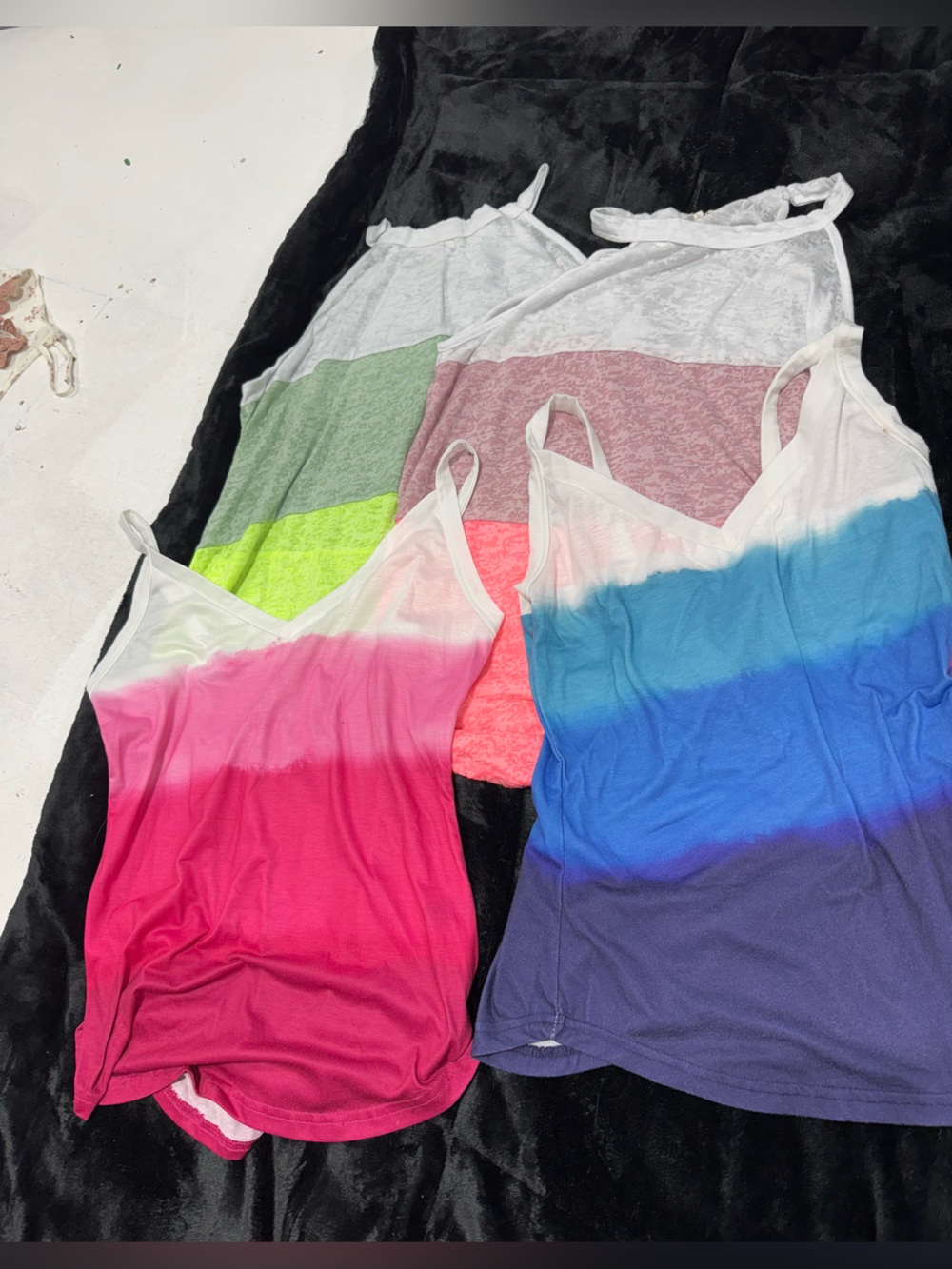 Set of 4 Ombre and color block Tank Top